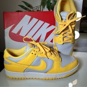 NIKE DUNKS LOW SNEAKERS IN YELLOW 💛